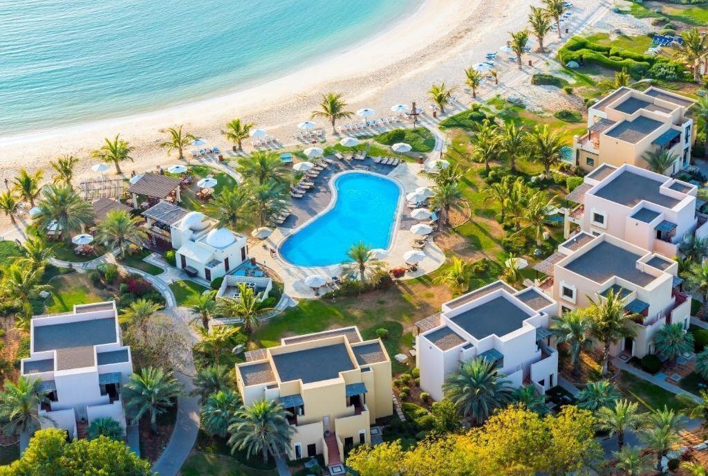 Отель Hilton Ras Al Khaimah Resort &amp; Spa Рас-эль-Хайма — туры в Hilton Ras  Al Khaimah Resort &amp; Spa (Рас-эль-Хайма, ОАЭ): отзывы жильцов, цена,  описание, фото